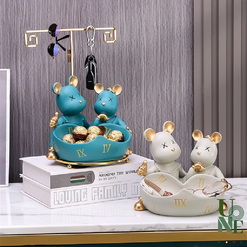 UoneHome พร้อมส่ง ♥ H105 ของแต่งบ้าน รูปปั้นเรซิน น้องหมีคู่ถาดหัวใจ ตกแต่งด้วยเหล็กแขวน ราวแขวนไม้ สำหรับแต่งบ้านแบบเก๋