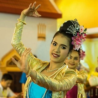 โลโก้ร้าน tryfordream999.th