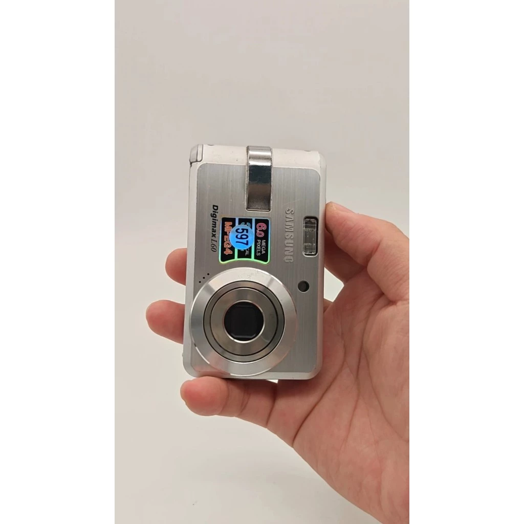 กล้อง Samsung L60 CCD – กล้องดิจิตอลย้อนยุคใช้งานได้อย่างเต็มที่ ลักษณะตามภาพจริง
