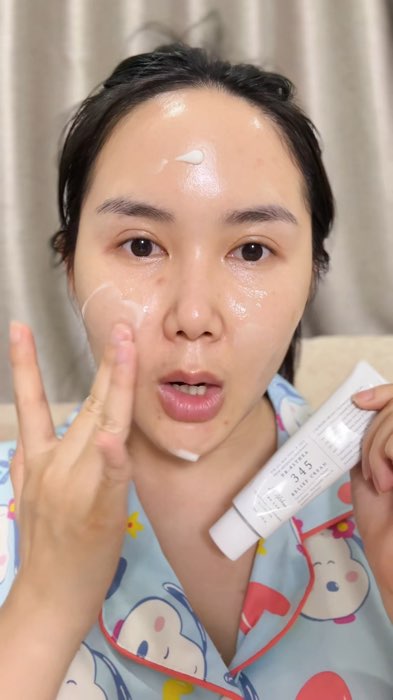 Để cho ẩm ướt! #345cream #moisturizer #345reliefcream #dralthea #ShopeeNhãnThuốc