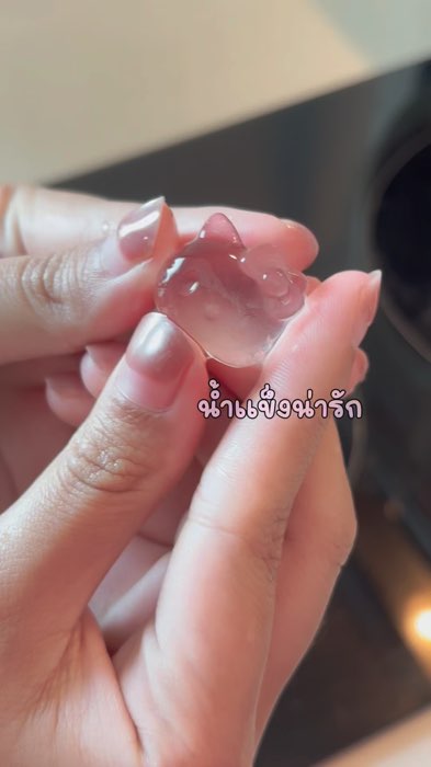 ถาดทำน้ำแข็งรูปคิตตี้ หน้าร้อนนี้มีน้ำแข็งน่ารักแล้วดื่มน้ำอร่อยขึ้น x100 🧊✨🎀 #ถาดทำน้ำแข็ง #เครื่องดื่ม #ขนม #ของใช้ #ครัว #เข้าครัว #น้ำแข็ง