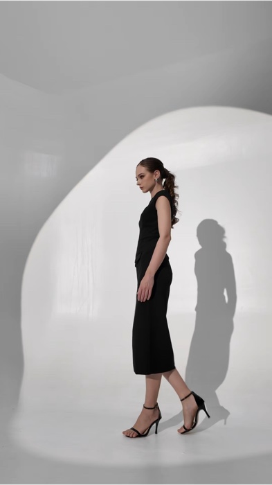 Carla Dress in Ink Black #เดรสสีดำ #ชุดดำ #ชุดทำงาน #ชุดทางการ #ชุดออกงาน #ชุดสุภาพ #เดรส