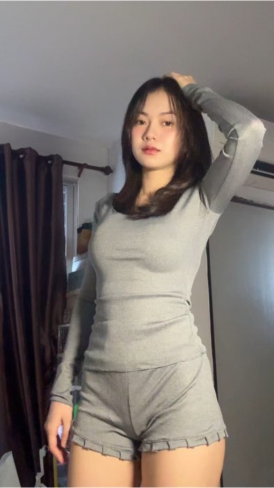 Bộ 2 món rất dễ thương #OOTD #outfitidea #matchtrangphục #classoutfit #classfashion #ShopeeFashion #đồđỉnhShopee #hottrênShopee #bộđồ #nhãnthuốc