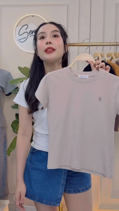 #เสื้อ #เสื้อยืด #เสื้อคอกลม #เสื้อสลิม  #คลาสแฟชั่น #เสื้อผ้าแฟชั่น #ของเด็ดแอปส้ม #ของปังดังในแอปส้ม #ShopeeFashion #ShopeeVideoTH